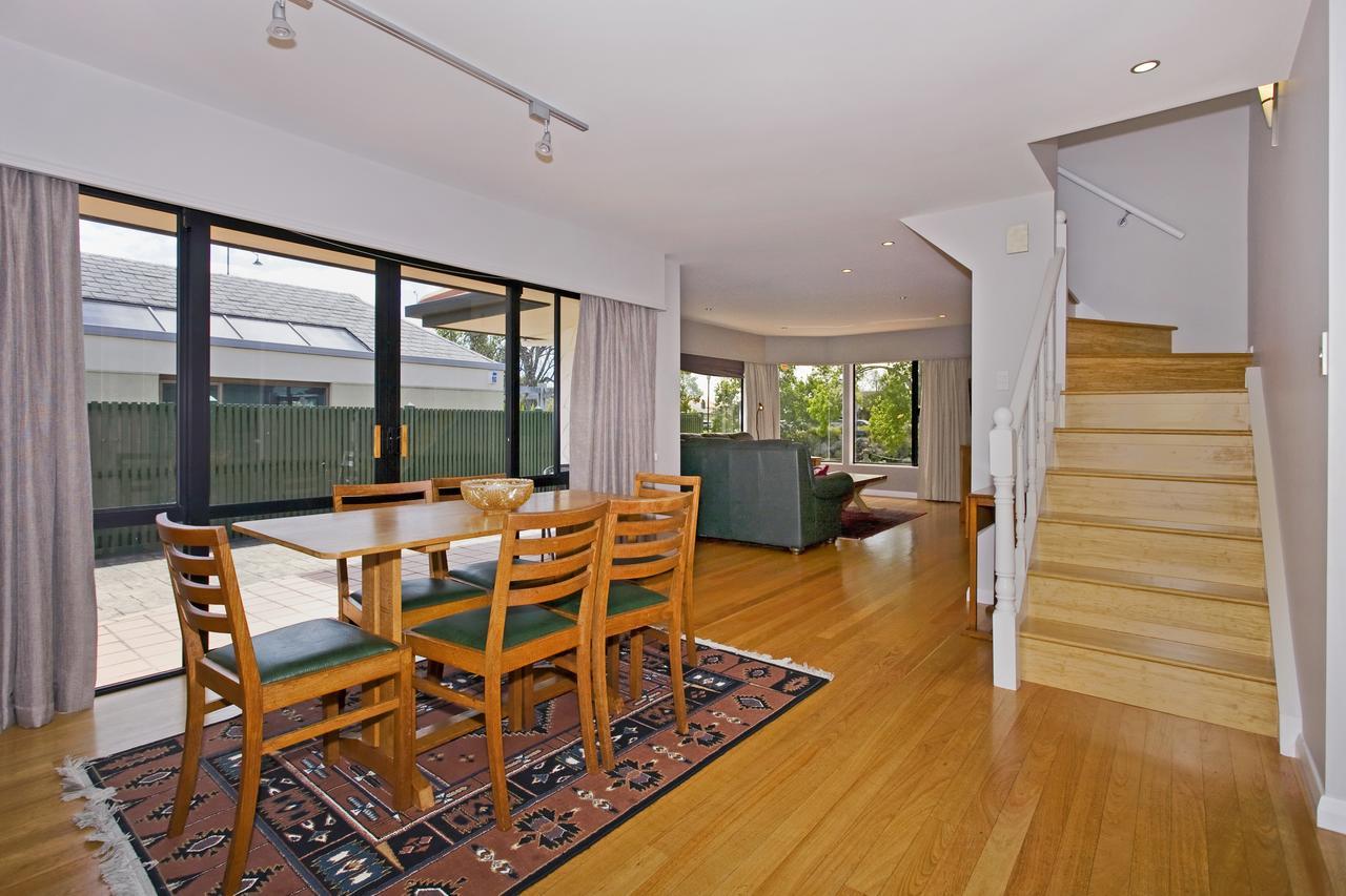 Riverside Villa - In The City By The River! Nelson Exteriér fotografie