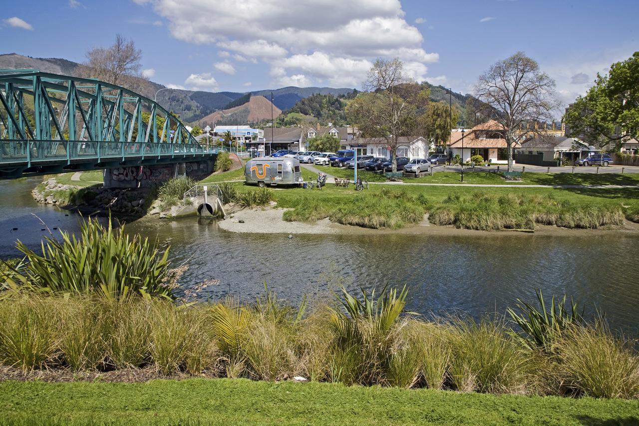 Riverside Villa - In The City By The River! Nelson Exteriér fotografie